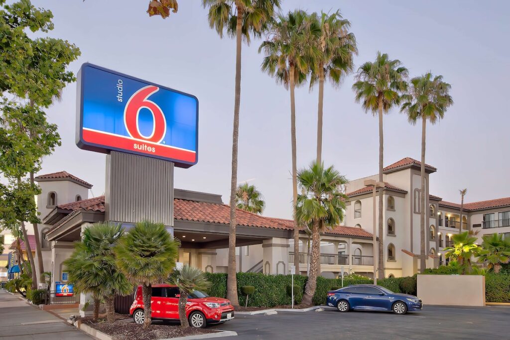 Studio 6 Suites Lawndale, CA  South Bay